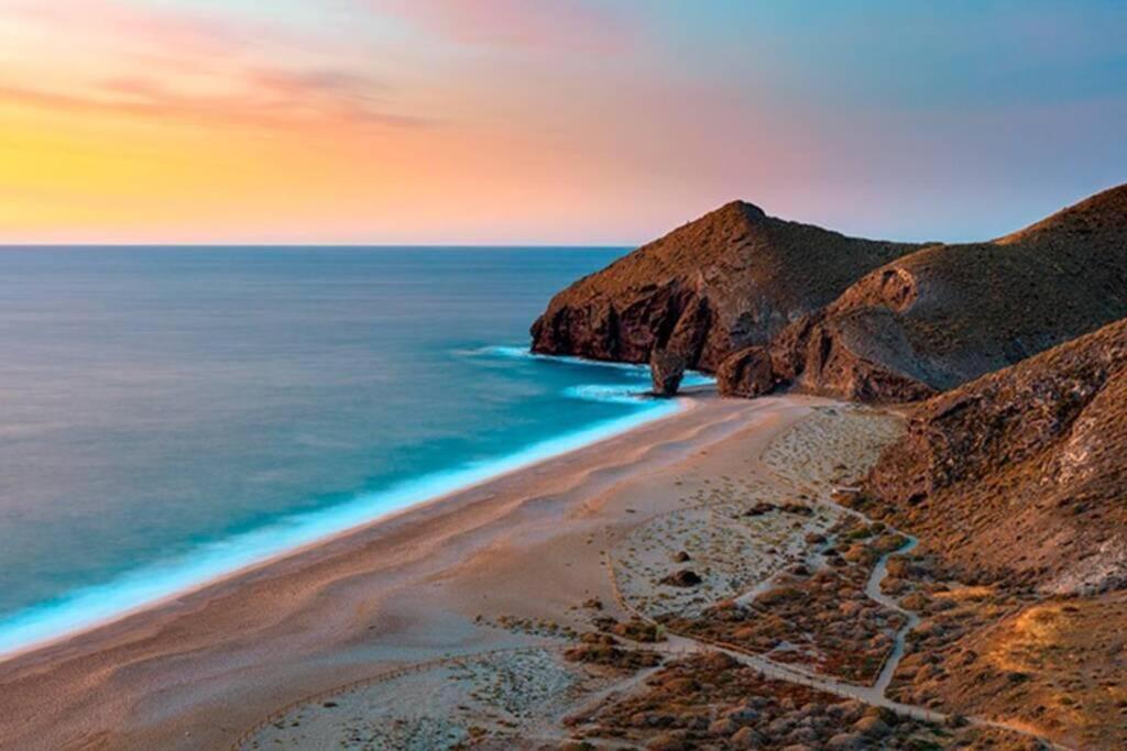 Atico Con Encanto En Cabo De Gata. A 100M De La Playa. Carboneras Ngoại thất bức ảnh